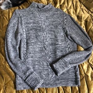Gap sweater